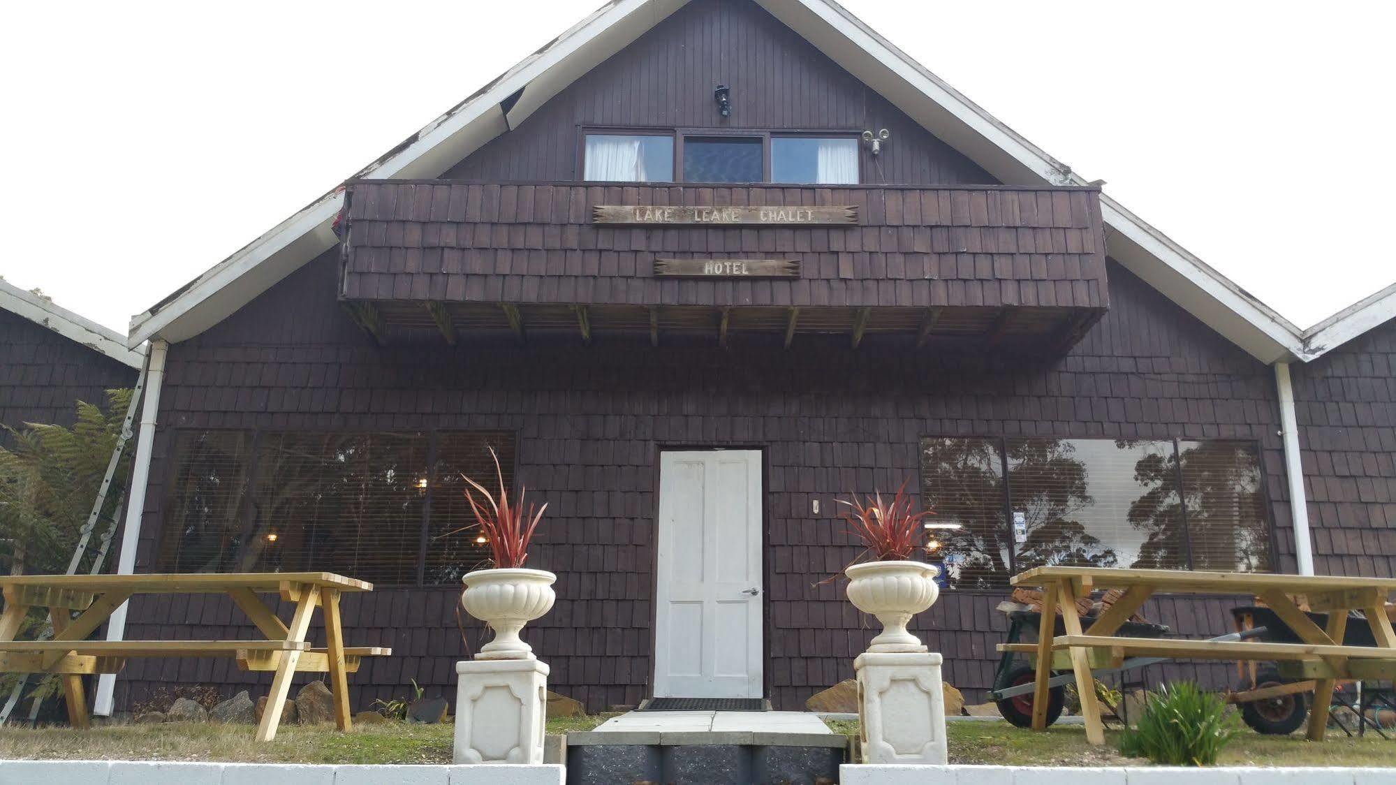 Lake Leake Inn エクステリア 写真